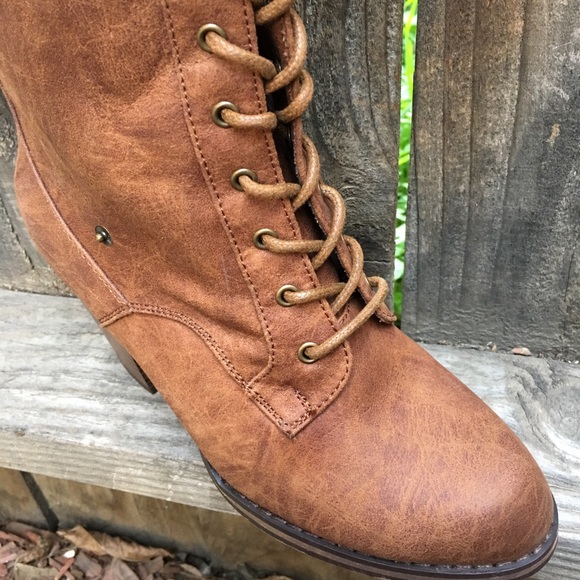 JustFab women's boots Sz 7 Brown Lace Zipper New - Picture 8 of 8